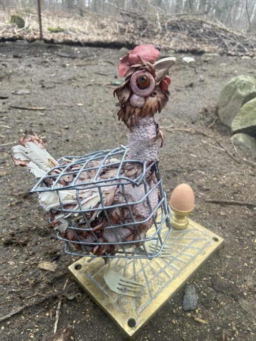 Sculpture, Poule en cage, Nathalie Trepanier
